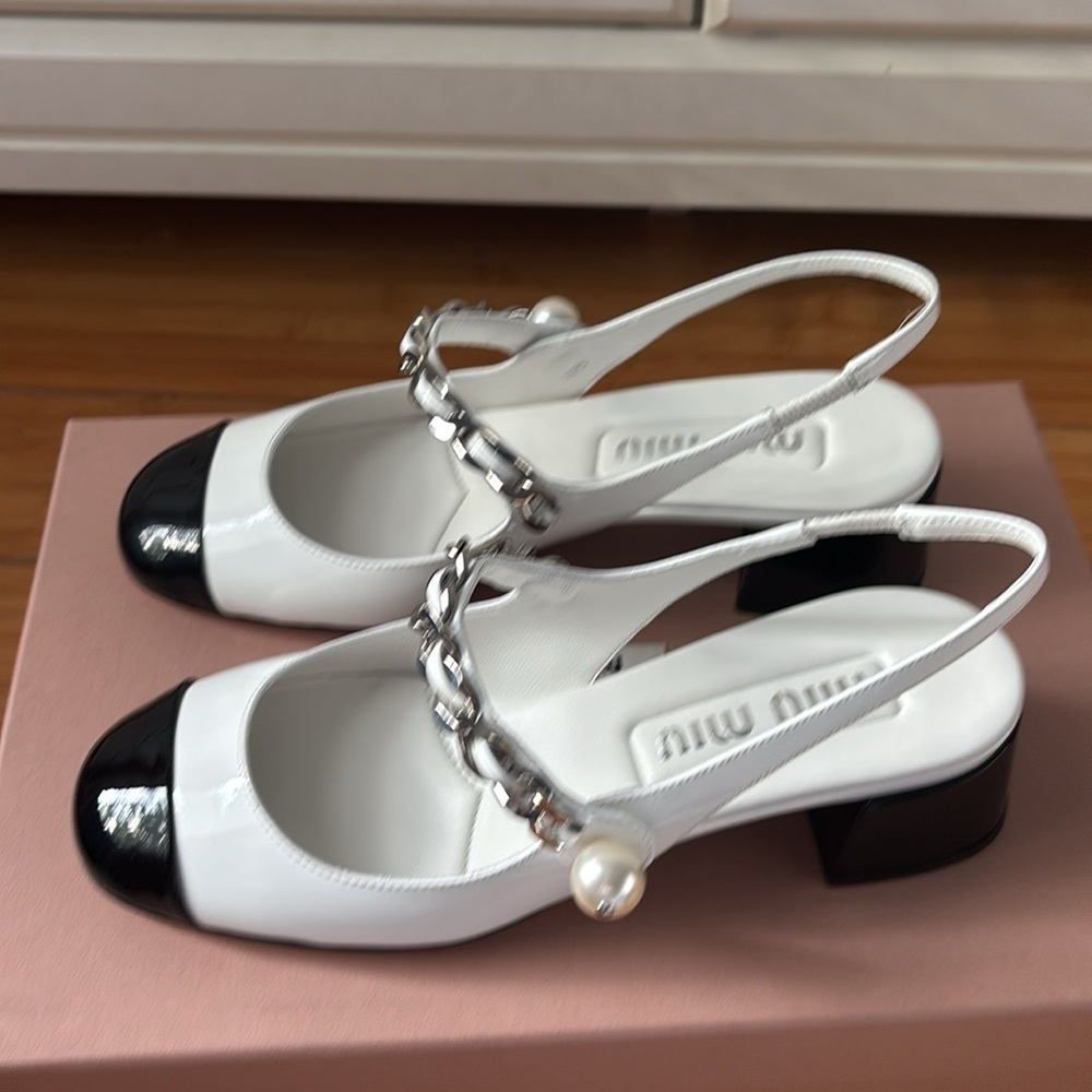 Miu Miu Shoes - Picture 2 of 10